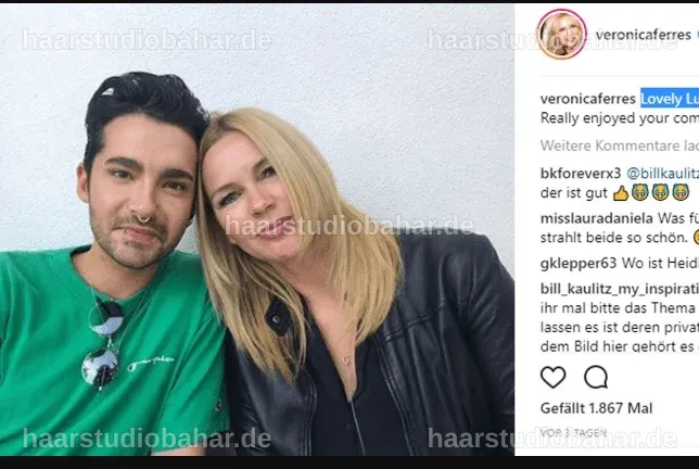 Die Eltern von Bill und Tom Kaulitz, in einem entspannten Familienumfeld.