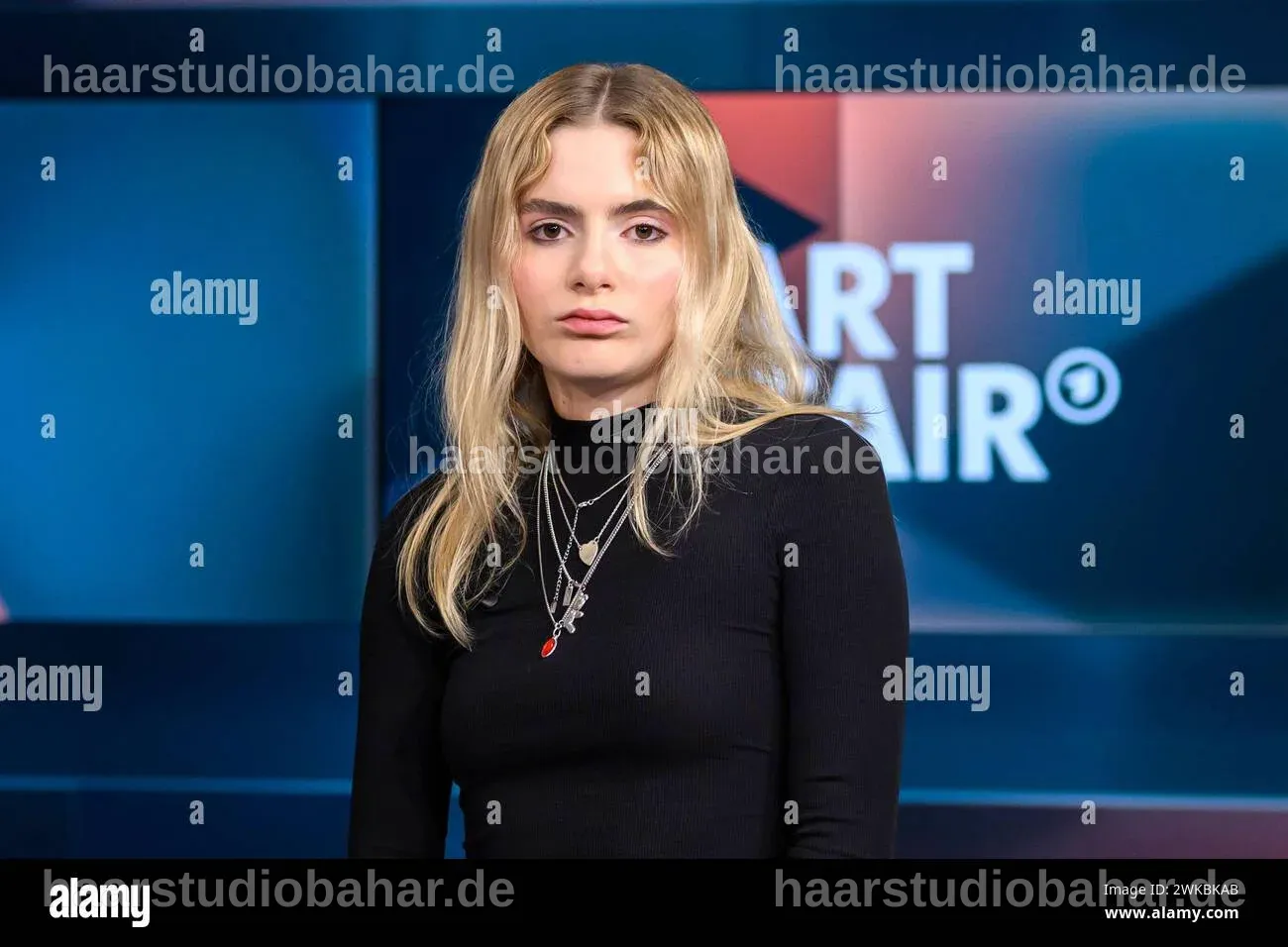 Mia Güthe während einer Diskussion im Polittalk hart aber fair.