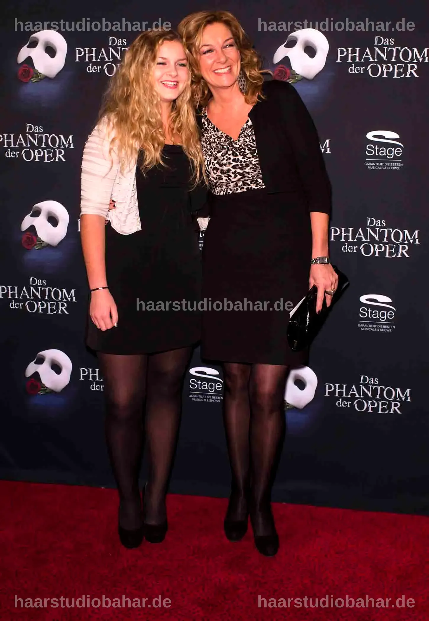 Szenen von der Premiere von Das Phantom der Oper.