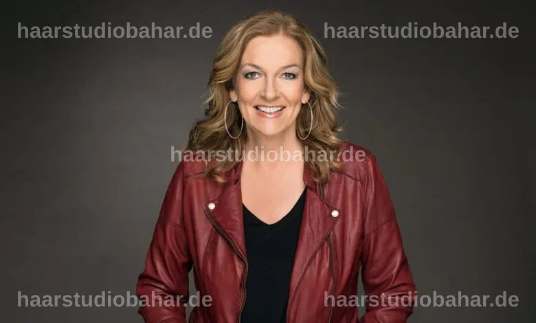 Pia Tietjen, die Tochter von Bettina Tietjen, in einem Porträt.